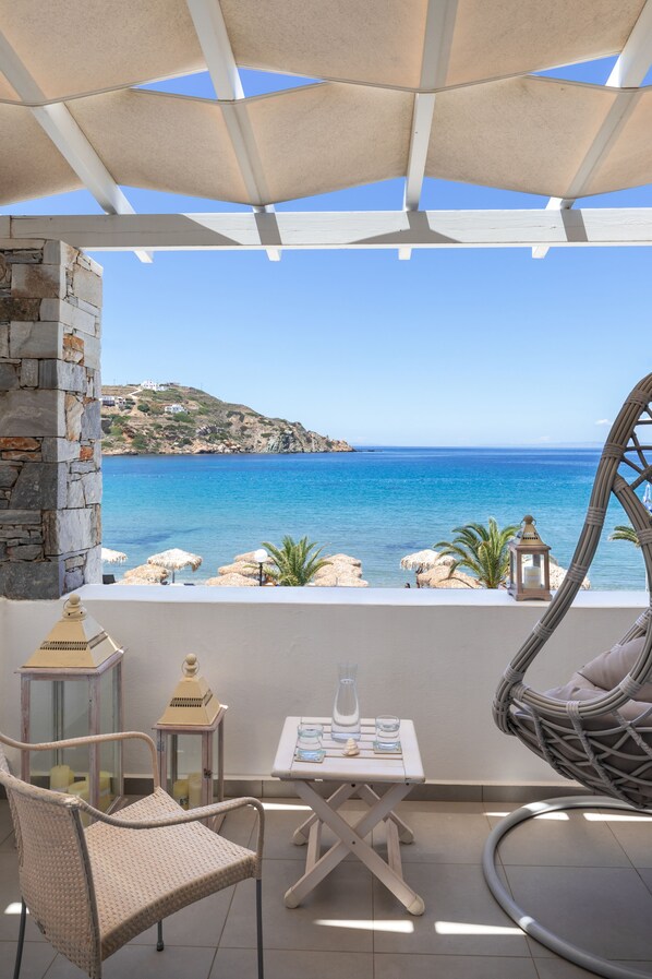 Superior Double Room | Terrace/patio - Blue Harmony Hotel (Syros)