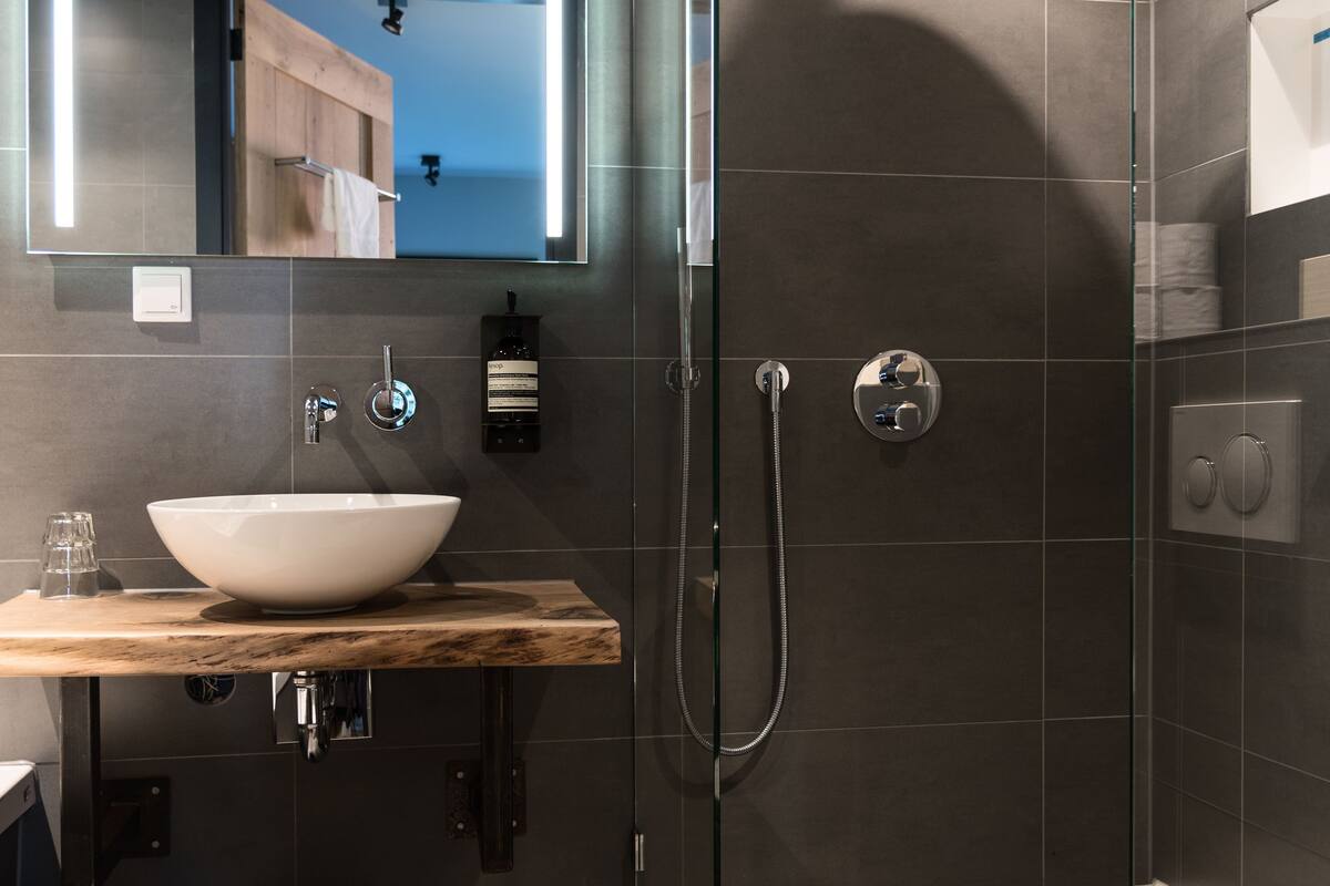 free toiletries, hair dryer, towels