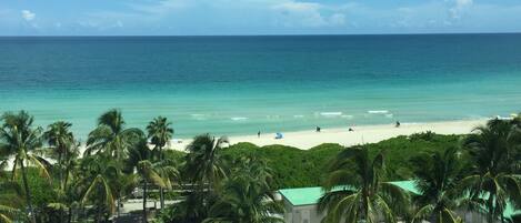 Studio – design, kjøkken, havutsikt | Sengetøy av topp kvalitet, safe på rommet og strykejern/-brett