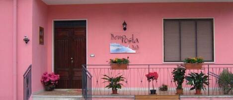 Façade de lâhĂ©bergement