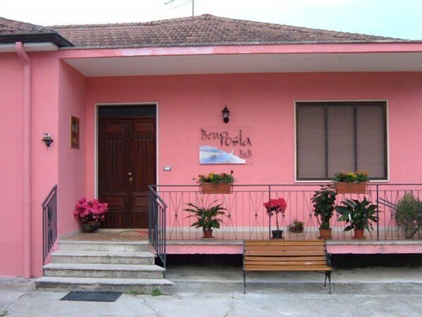 Front of property - Ben Posta B&B (Posta Fibreno)