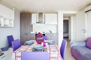 Apartment, 2 Bedrooms, Balcony | In-room dining - Aura CaseSicule, only for Sea View Lovers, Modern Style Apartment in City Center, Wi-Fi (Pozzallo)