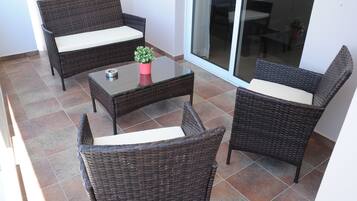 Apartment, 2 Bedrooms (Deluxe+) | Terrace/patio