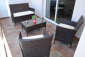 Terrace/patio - Kiti Deluxe Apartments (Kiti)