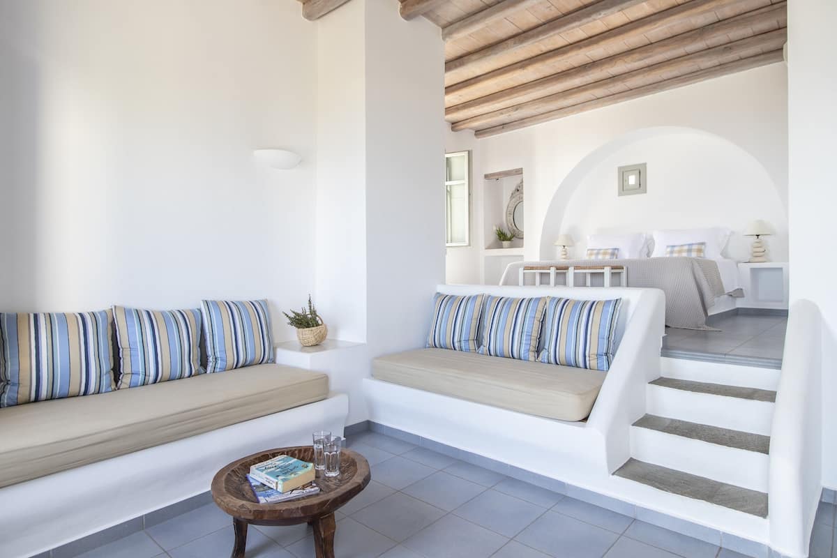 Studio (Geronimos) | In-room safe, soundproofing, iron/ironing board, free cribs/infant beds