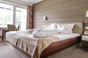 双人房, 花园景观 | 迷你吧、客房内保险箱、办公桌、免费 WiFi