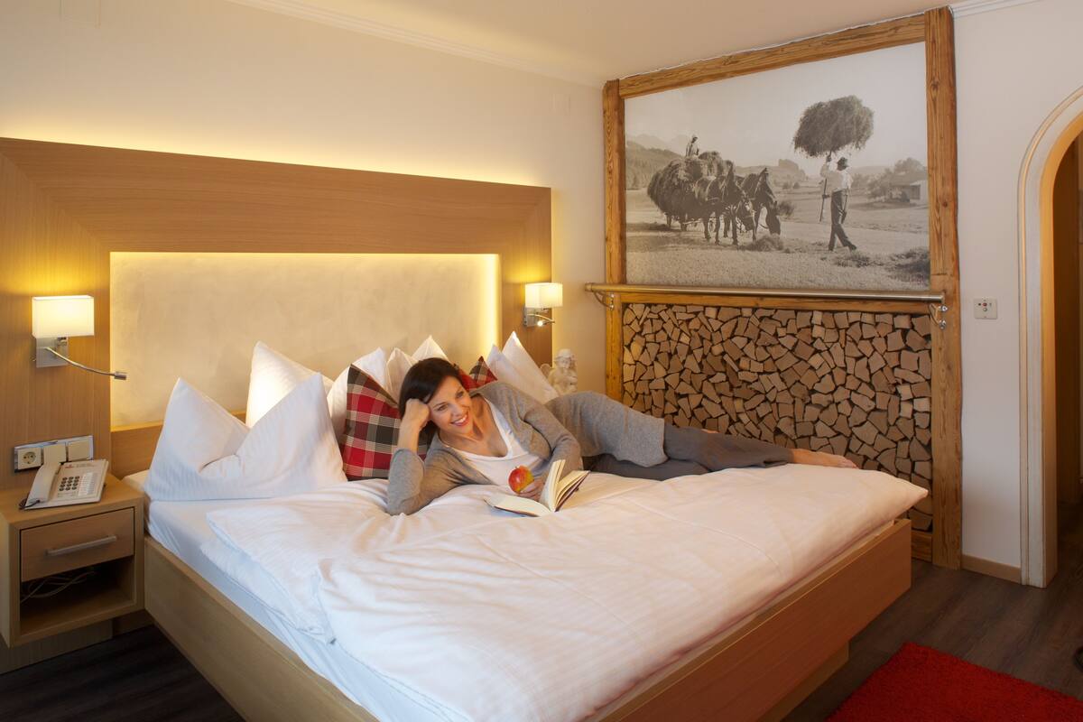 Kamar Double, pemandangan kebun | Minibar, brankas, meja kerja, dan Wi-Fi gratis