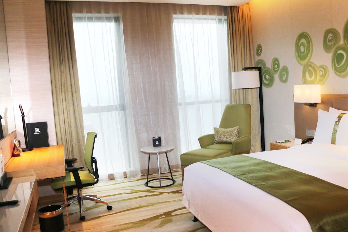 1 bedroom, minibar, in-room safe, desk