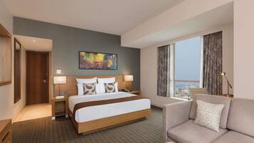 Minibar, in-room safe, desk, soundproofing