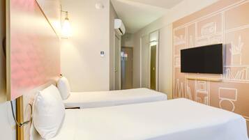 Minibar, in-room safe, desk, free WiFi