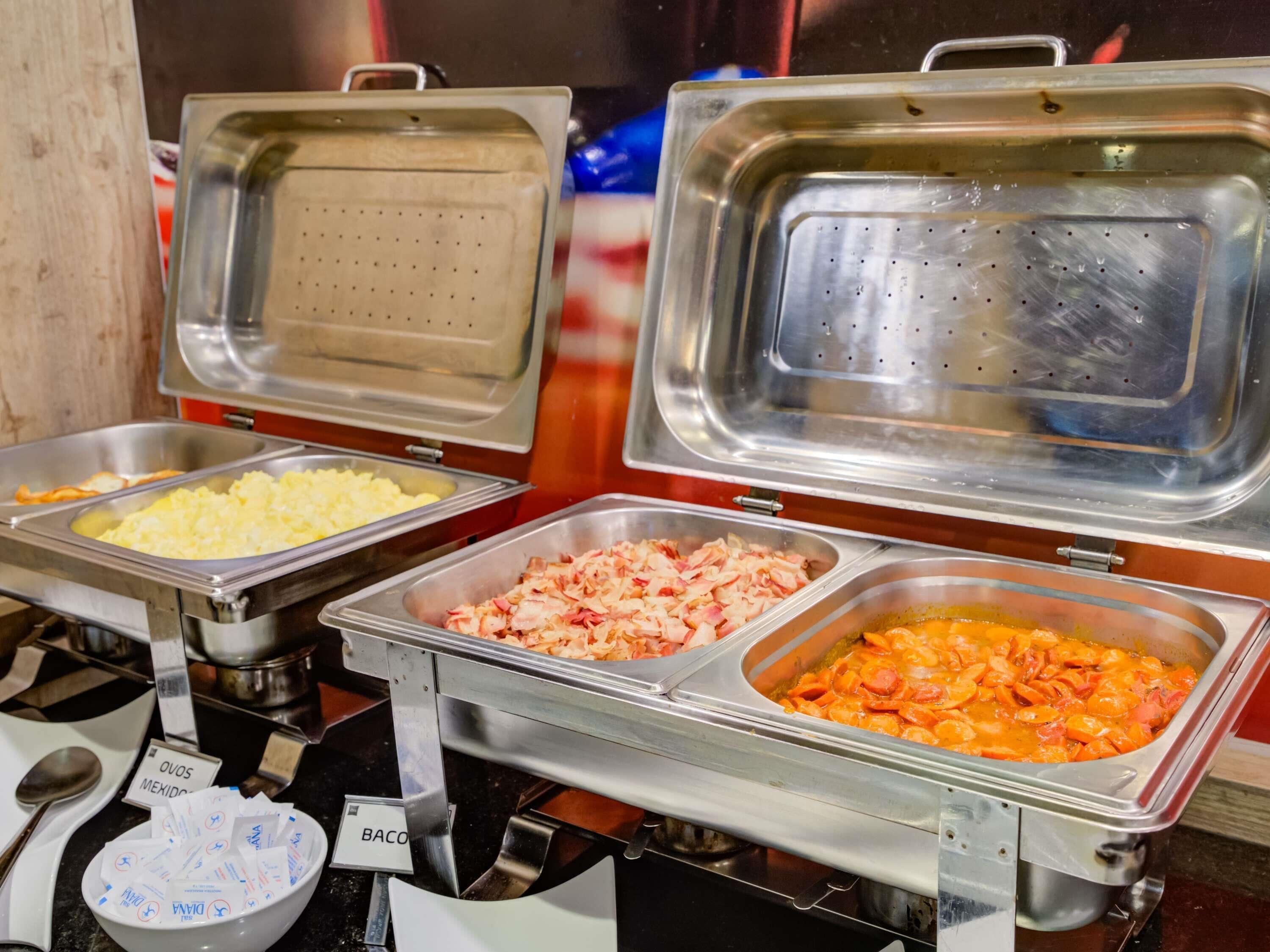 daily buffet breakfast (usd 39 per person)