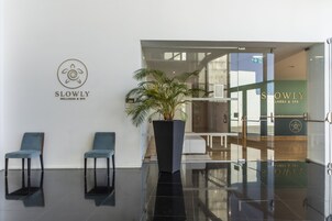 Couples treatment rooms, sauna, steam room, massages