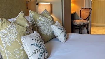 Quarto casal básico, 1 cama de casal | Individualmente decorados, individualmente mobiliados