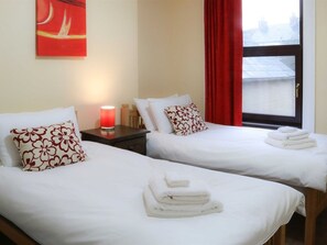 Twin Room, Shared Bathroom