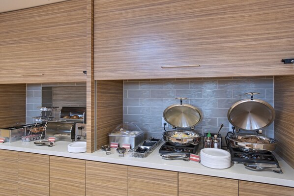 Desayuno bufé gratuito y diario