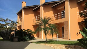 Front of property - Costa Allegra Ingleses Residence (Florianópolis)