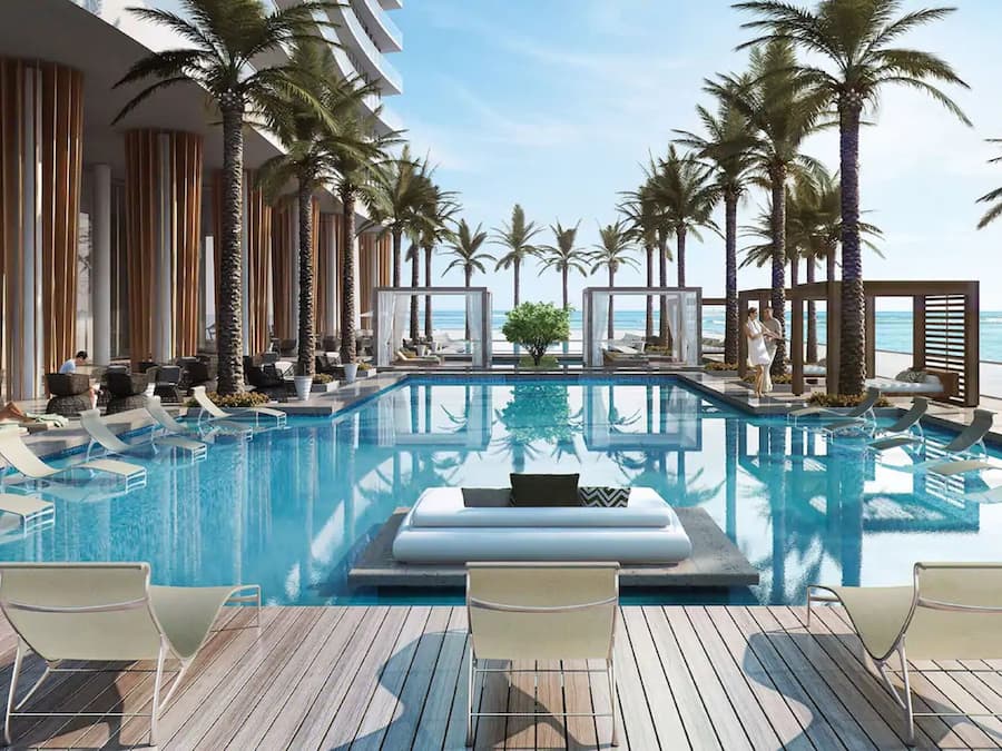 2 outdoor pools, pool cabanas (surcharge)