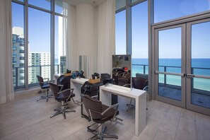 View from property - Lyfe Resort & Residences (Hollywood)