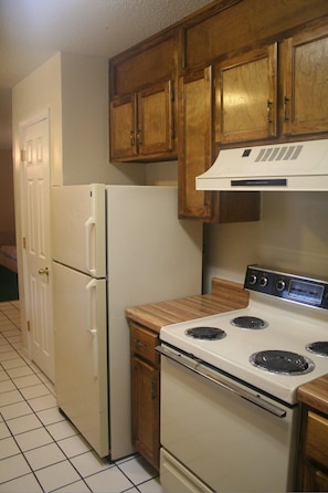 Fridge, microwave