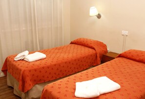 1 bedroom, premium bedding, in-room safe, free cots/infant beds - City Hotel Mar del Plata (Mar del Plata)