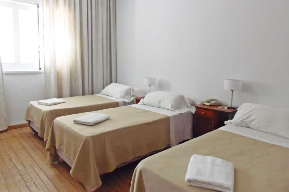 Premium Triple Room | 1 bedroom, premium bedding, in-room safe, free cribs/infant beds