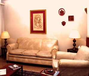 Lobby sitting area - City Hotel Mar del Plata (Mar del Plata)