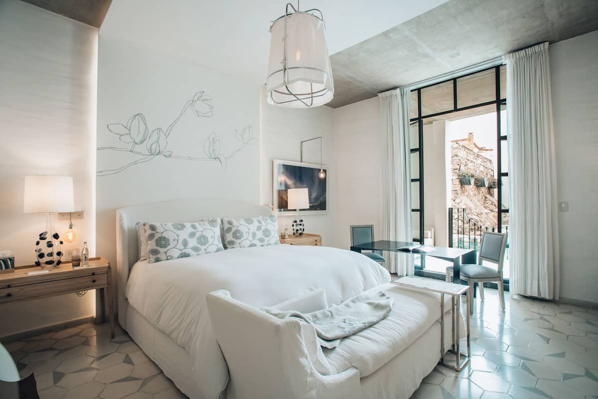 premiun suite king with bathtub | 1 bedroom, minibar, in-room safe, desk