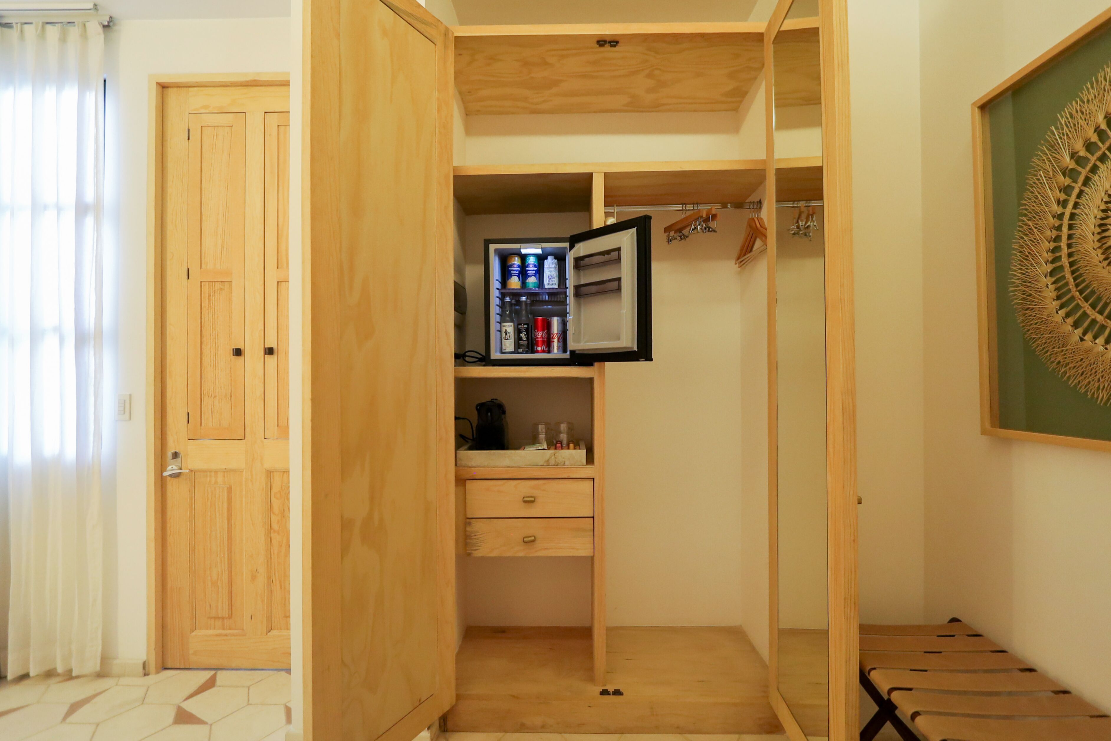 master suite king with bathtub | minibar