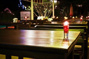 Breakfast, lunch and dinner served - Panlaan Boutique Resort (Nong Khai)