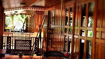 Deluxe Double Room | Terrace/patio