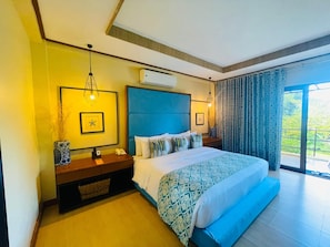 Hilltop Cabana | In-room safe, desk, blackout drapes - Tugawe Cove Resort (Caramoan)