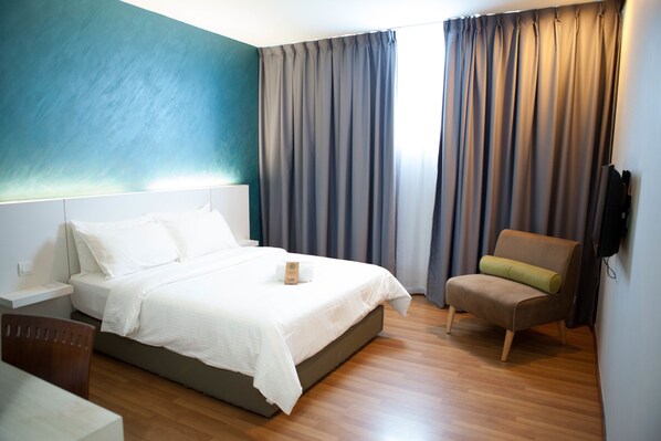 مكتب ومكواة/لوح كي وواي فاي مجانًا وملاءات أسرّة