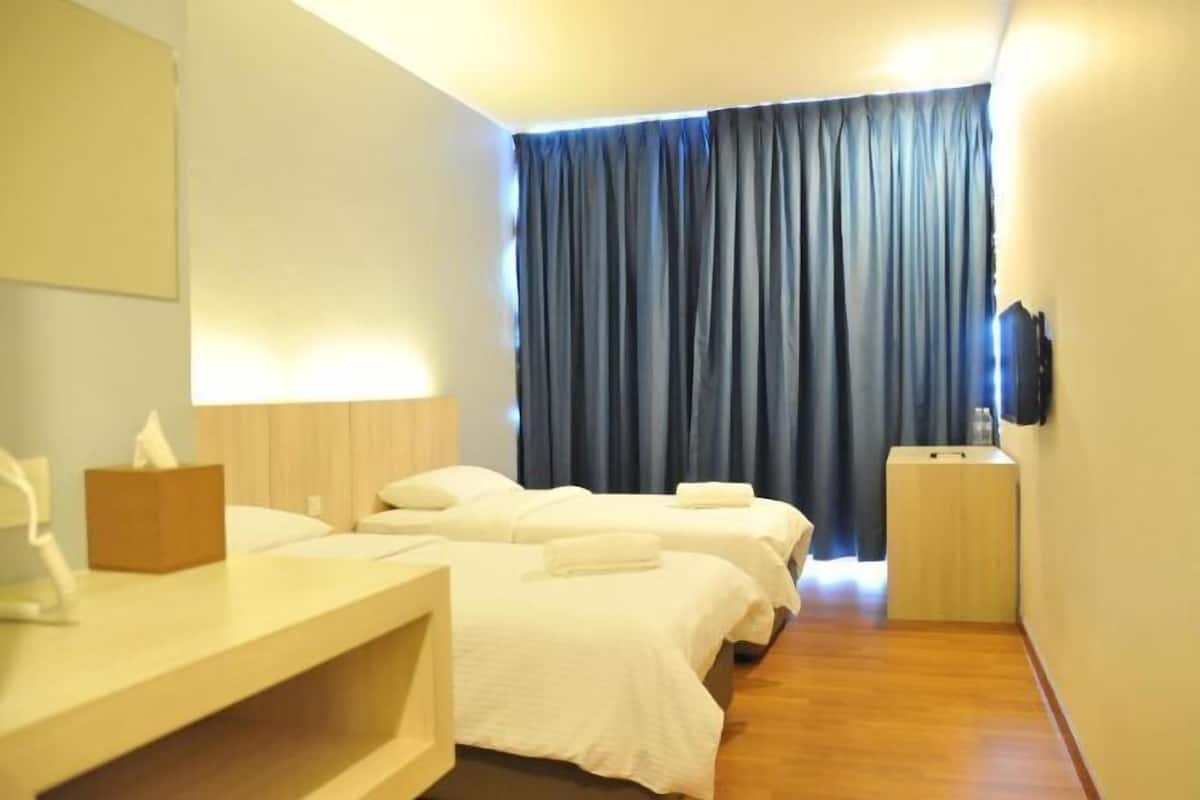 Schreibtisch, Bügeleisen/Bügelbrett, kostenloses WLAN, Bettwäsche