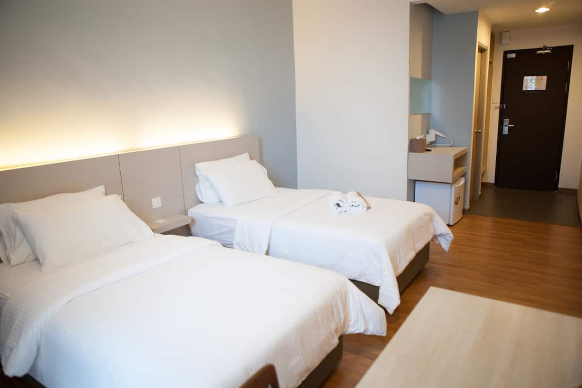 Standard-Zweibettzimmer | Schreibtisch, Bügeleisen/Bügelbrett, kostenloses WLAN, Bettwäsche