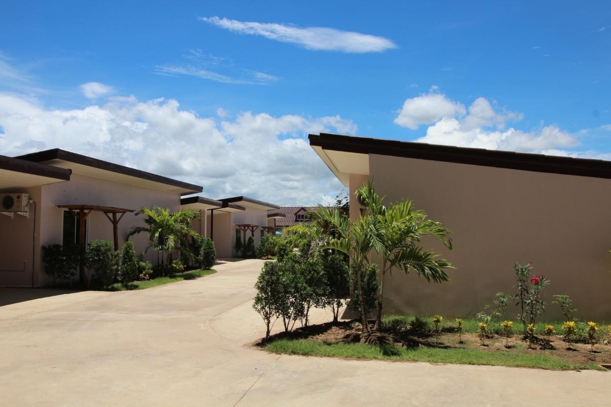 المنشأة من الخارج