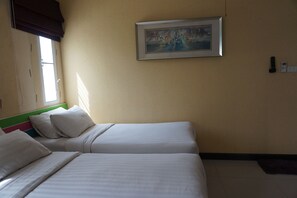 Standard Room | Desk, free WiFi - The Seat Hostel (Nakhon Ratchasima)