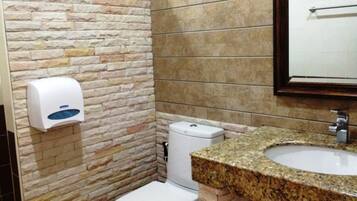 Standardrum | Badrum | Dusch och handdukar