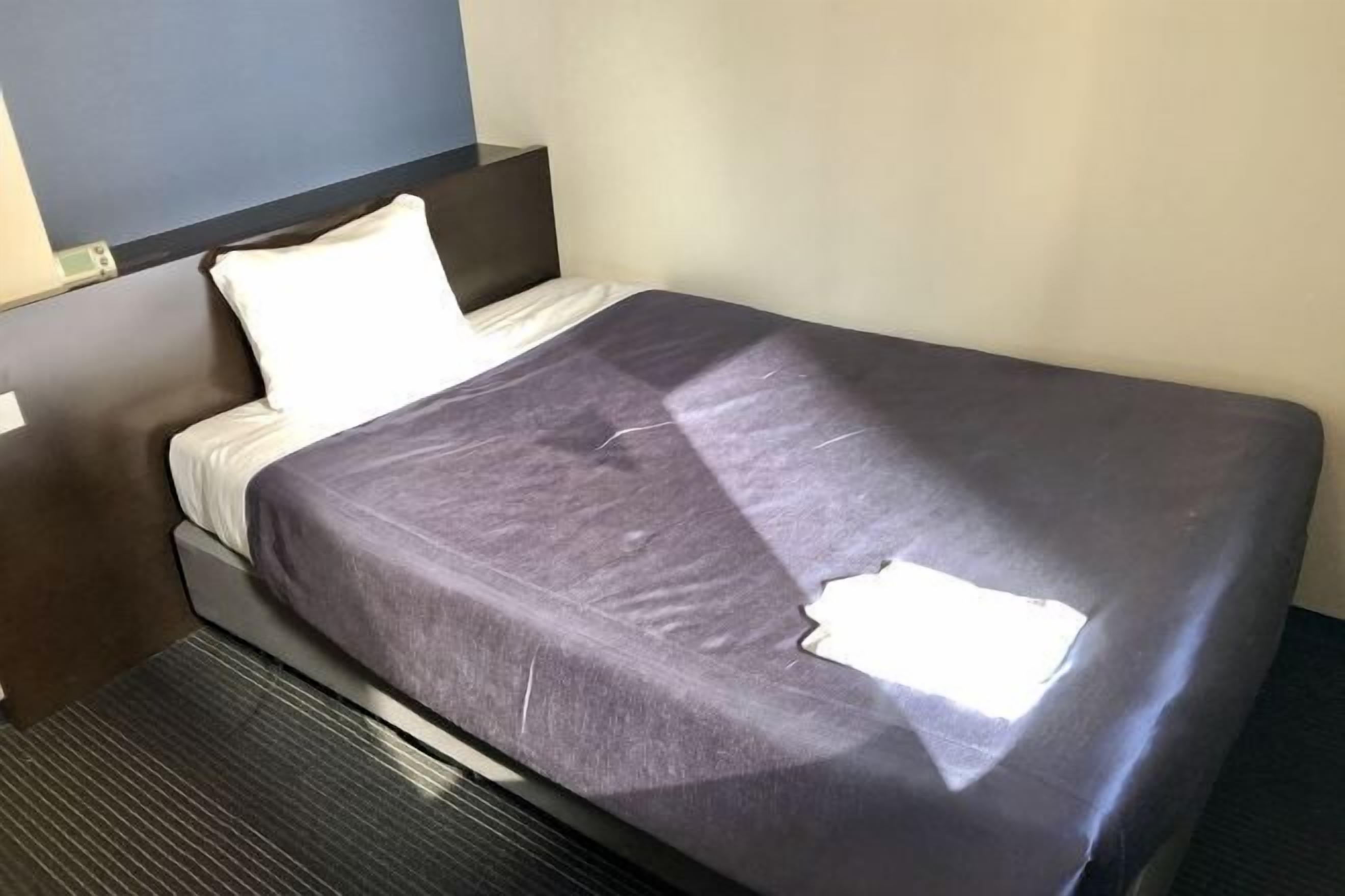 Allergiatestatut vuodevaatteet, työpöytä