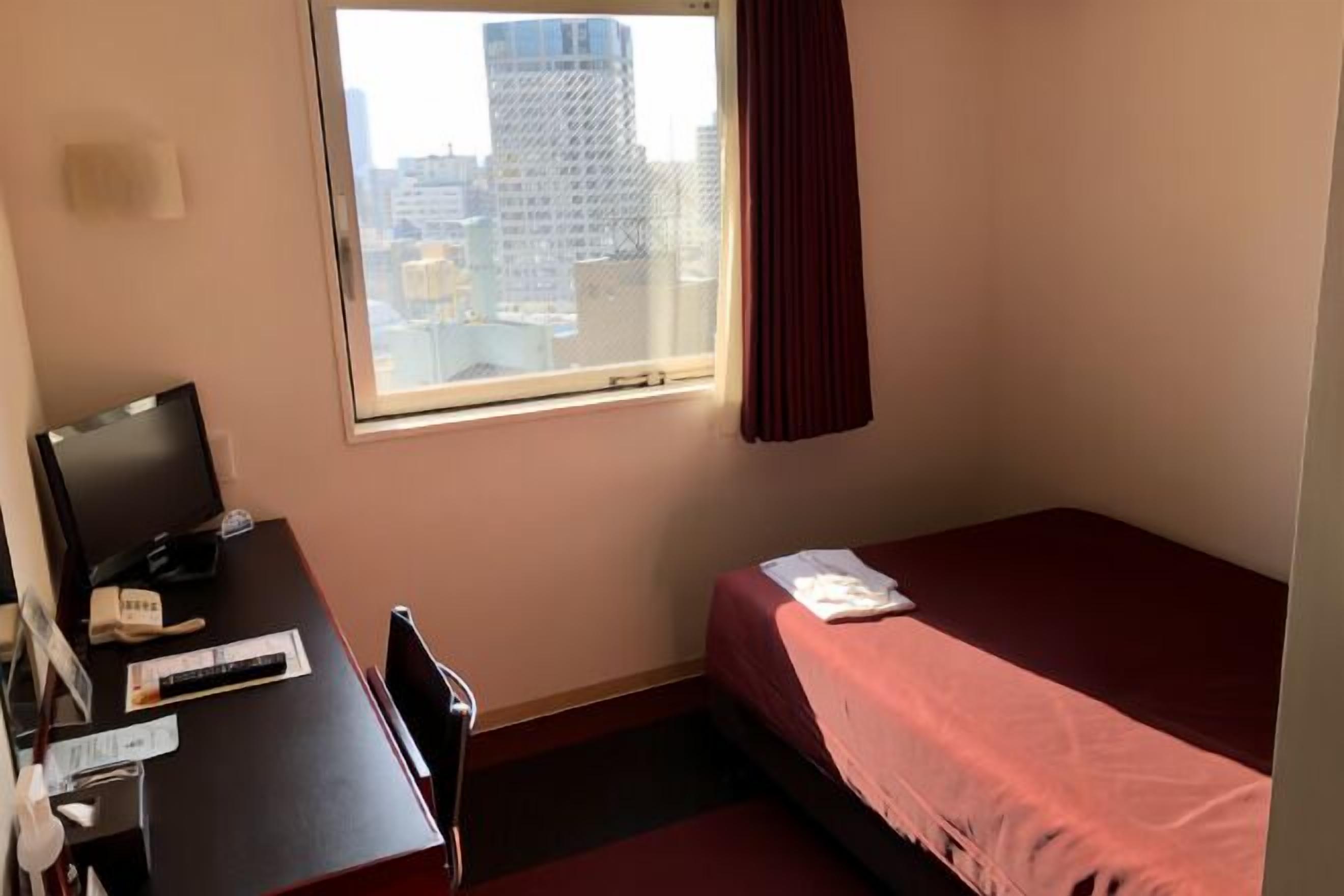 Hypo-allergenic bedding, desk, laptop workspace, soundproofing