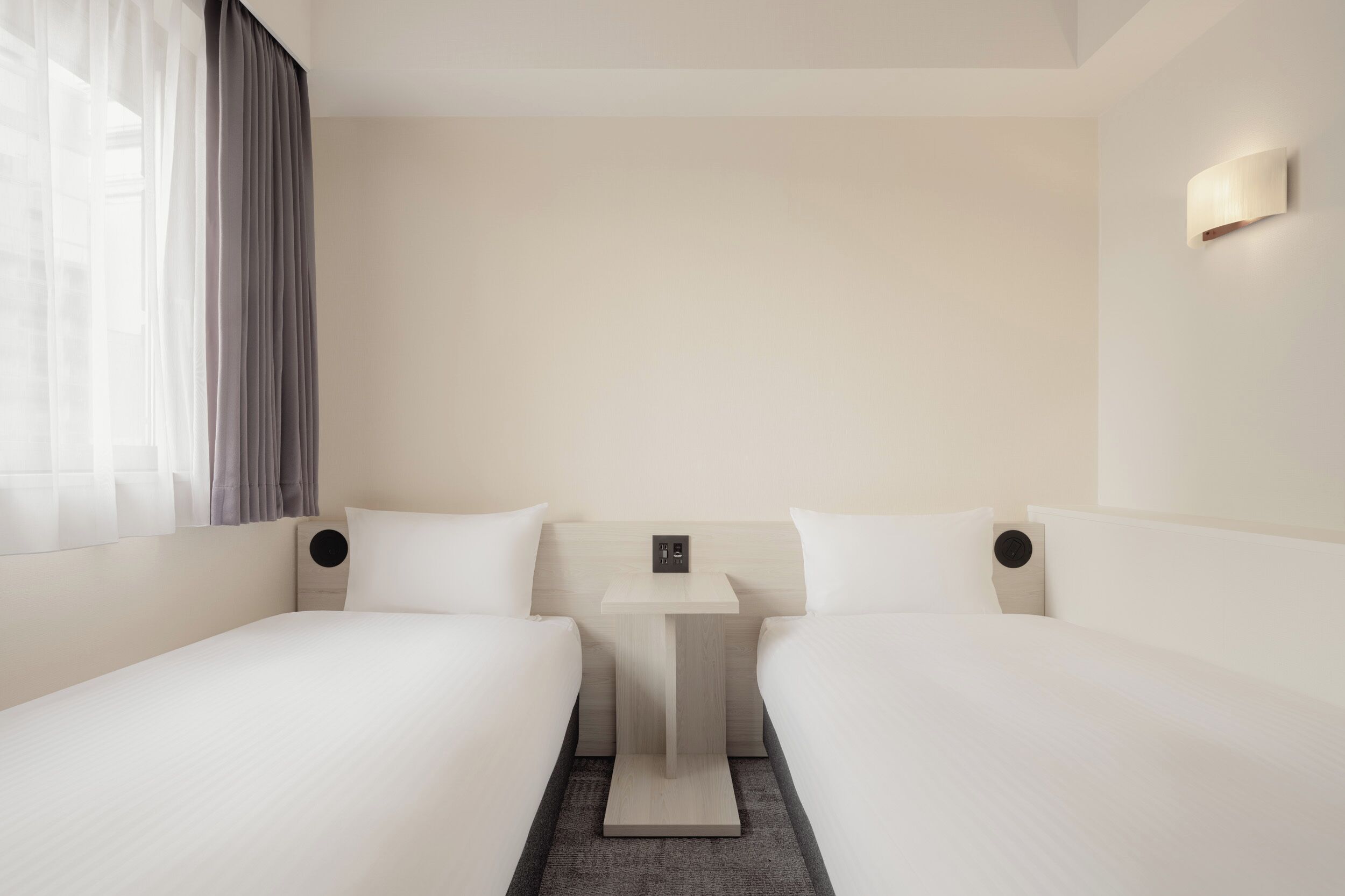 基础双床房 | 防过敏的被褥、办公桌、笔记本电脑工作区、隔音