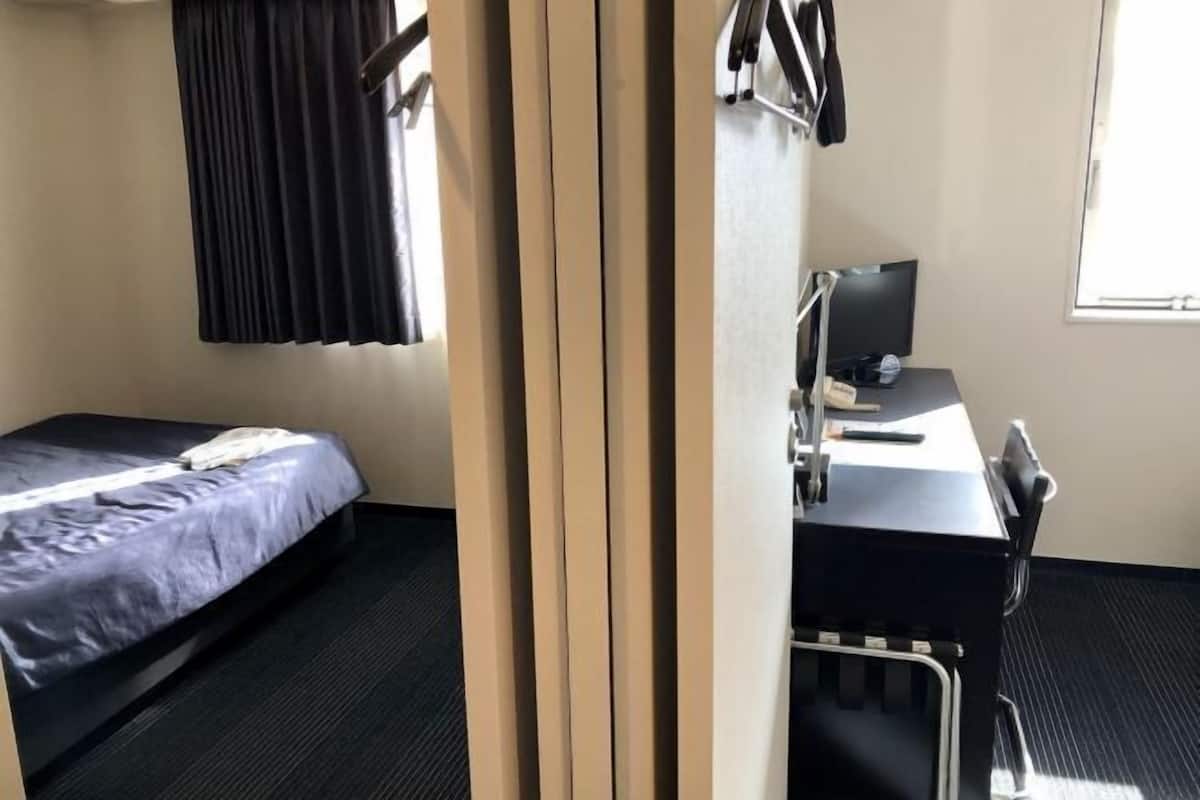 Hypo-allergenic bedding, desk, laptop workspace, soundproofing