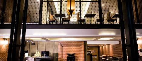Pintu masuk interior