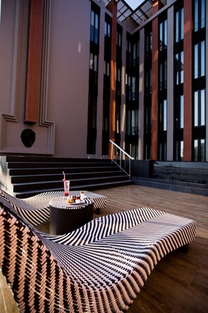 Hồ bơi ngoài trời, mở cửa từ 7:00 đến 18:00, dù/ô trên bãi biển/hồ bơi 