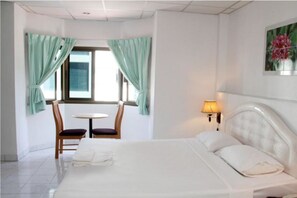 Chambre Triple Deluxe | Bureau, Wi-Fi gratuit