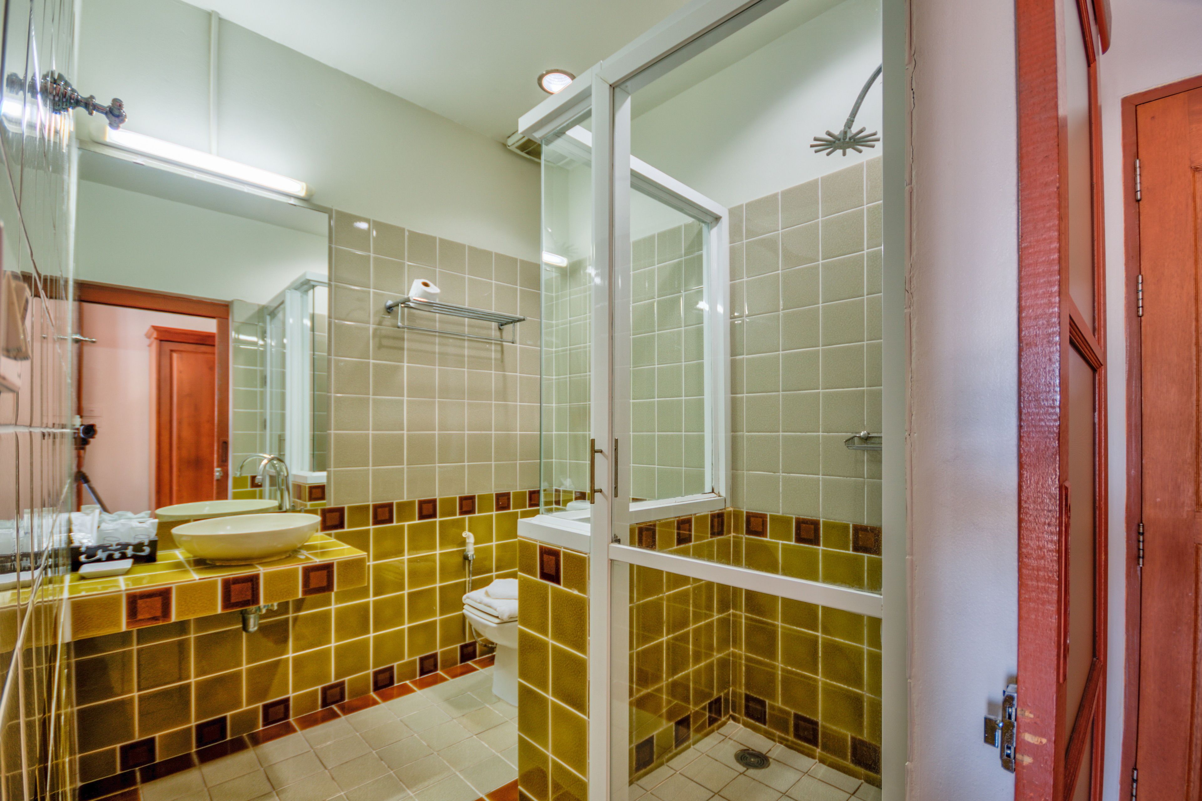 superior room, 1 king bed | 1 bedroom, desk, free wifi, wheelchair access