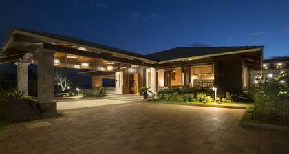 Purple Palms Resort & Spa