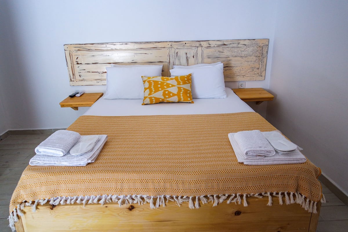 1 bedroom, premium bedding, minibar, individually decorated