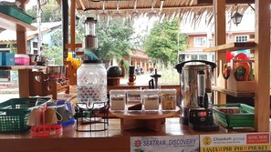 Daily English breakfast for a fee - Lanta Smile Resort at Longbeach (Ko Lanta)