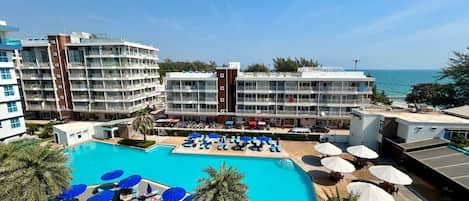 Vue depuis lâhĂ©bergement