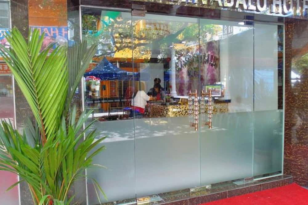 Classic Kinabalu Hotel